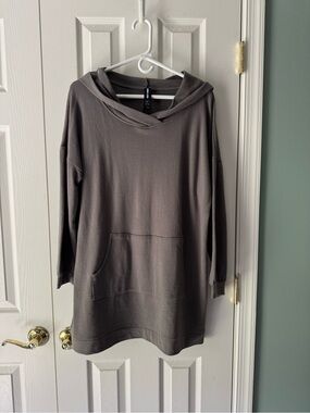 Agnes & Dora Charcoal Hooded Tunic Sweatshirt